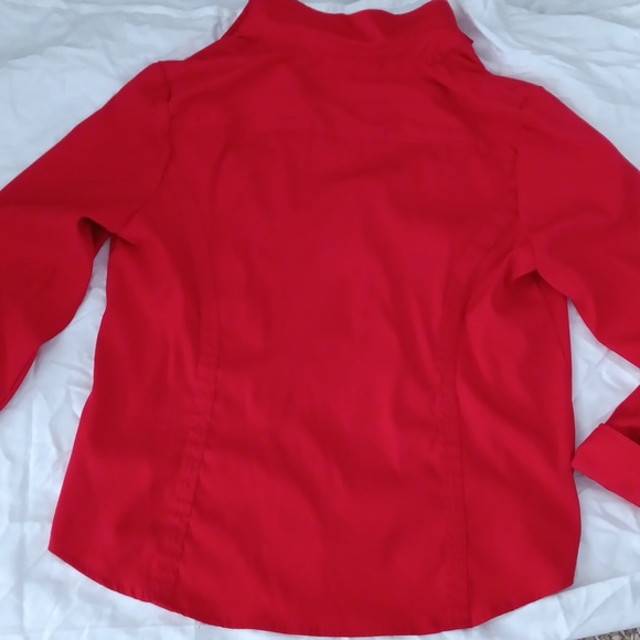 Long sleeve red blouse - Picture 5 of 5